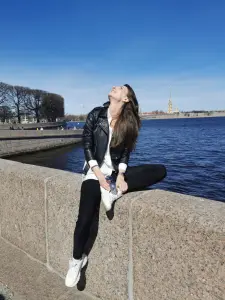 IMG-49aff100e3a8264bc1df92e6a289977c-V